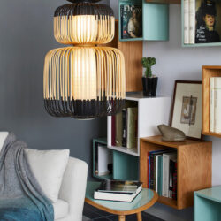 3 tendances de luminaires indispensables pour structurer son intérieur suspension-bamboo-3-abat-jour-en-bambou-au-design-naturel-par-arik-levy-x-forestier