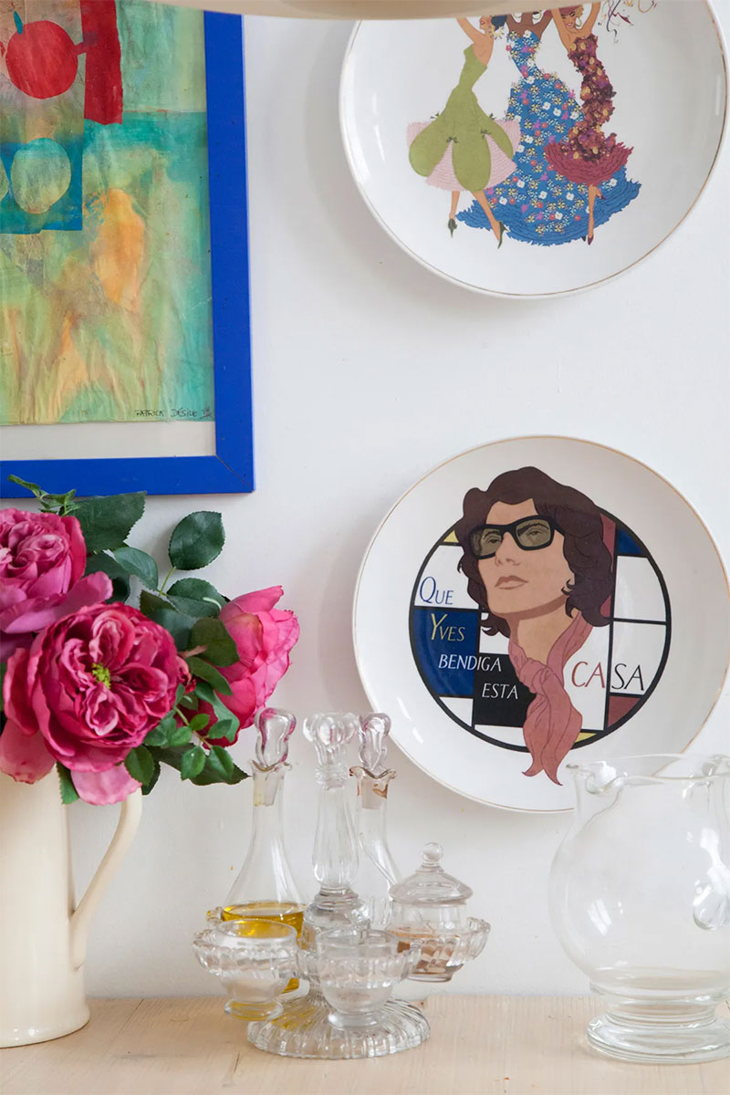 L'intérieur de Joséphine Douet à Madrid avec sa déco subtilement kitch