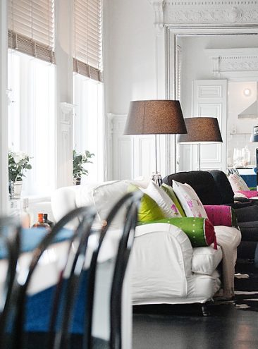 Créer le contraste ... pour moderniser l'ancien | Appartement en noir et blanc à Stokholm