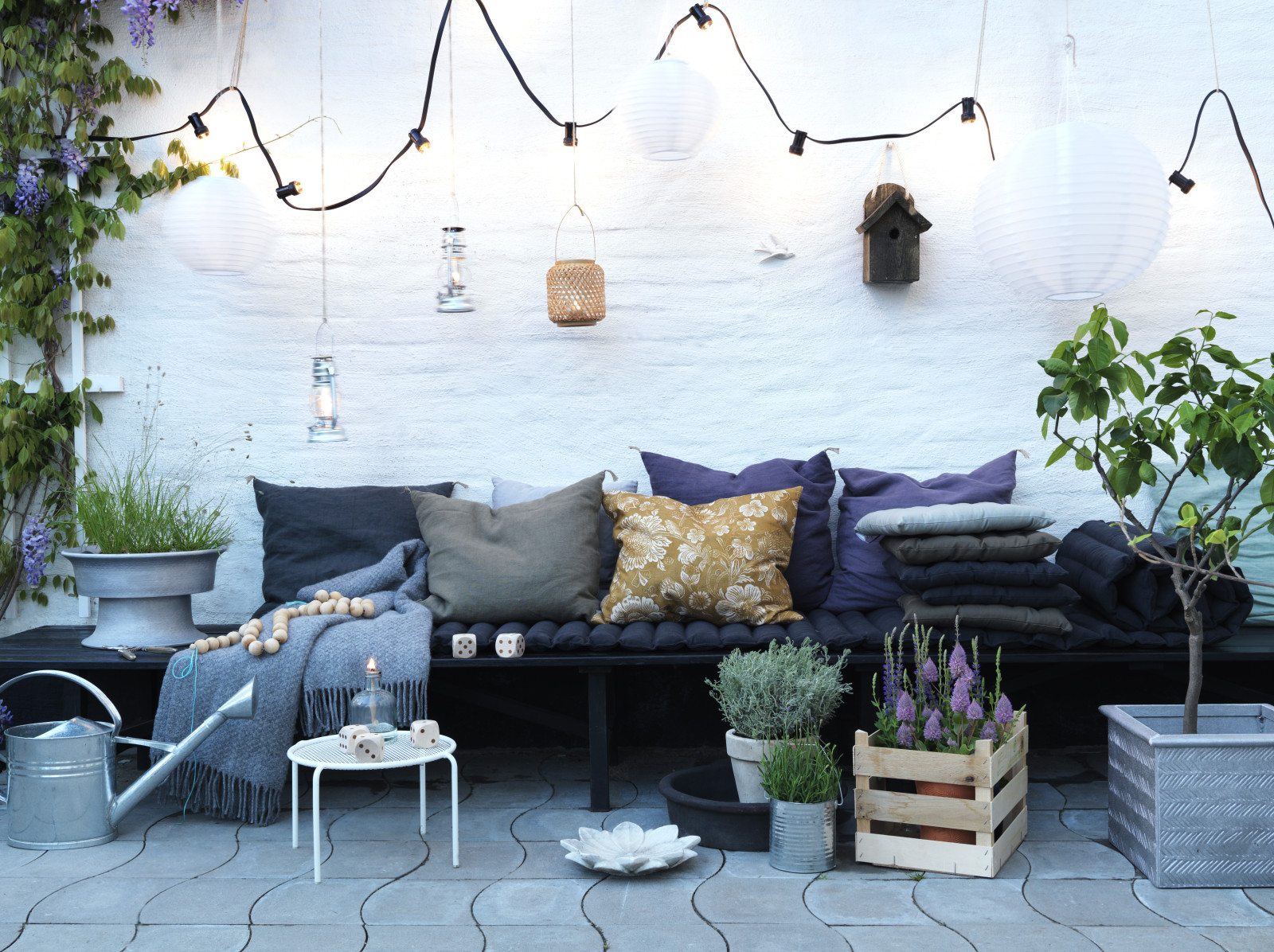 Une terrasse d'inspiration bohème hippie en mode scandinave