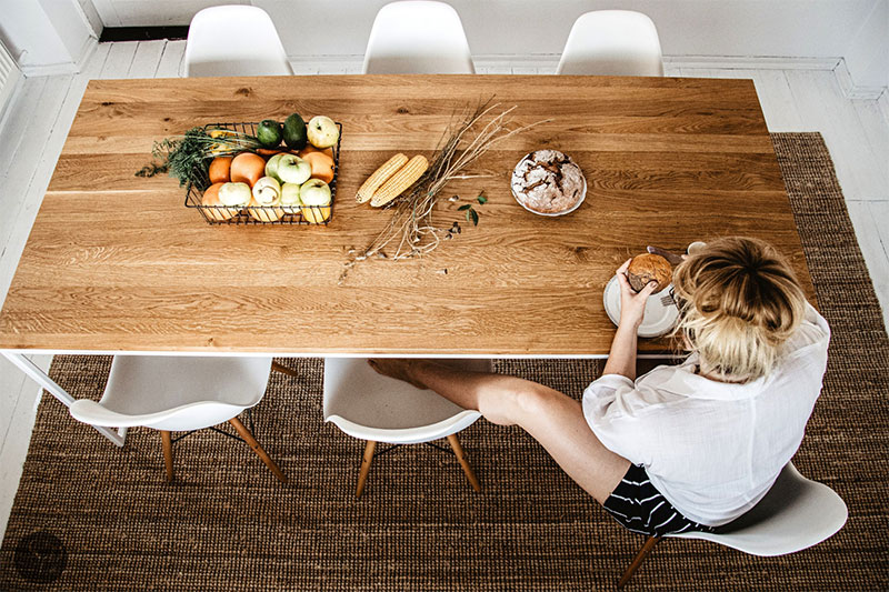 SFD Furniture Design - Table à manger en bois de chêne BASIC TRE II