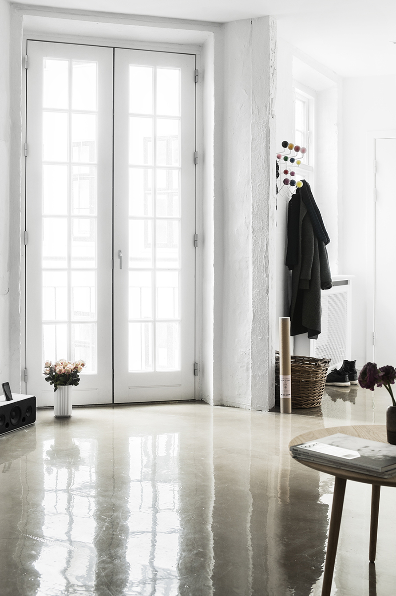 Palette de gris pour ambiance scandinave || Line Dahy Ernst & Thomas Høedholts Copenhagen interior