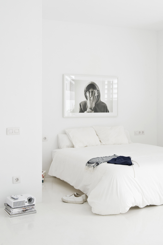 Une chambre blanche comme un cocon douillet || The white retreat Sitges en Espagne