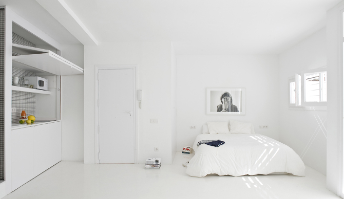 Une chambre blanche comme un cocon douillet || The white retreat Sitges en Espagne