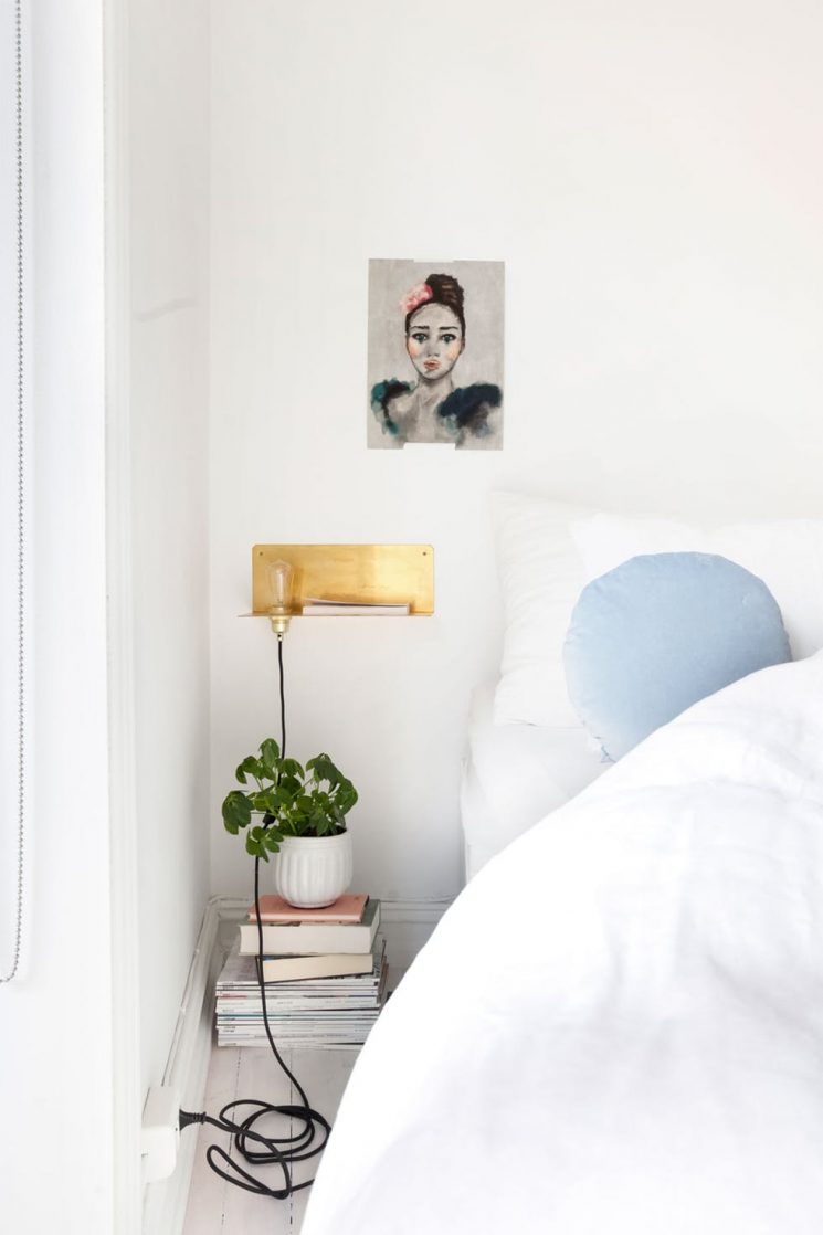 Une chambre blanche comme un cocon || Pour réchauffer le blanc apporter des touches pastel