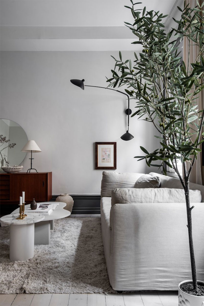 L'appartement "old new" de Lovisa Häger à Stockholm dans les tonalités de gris