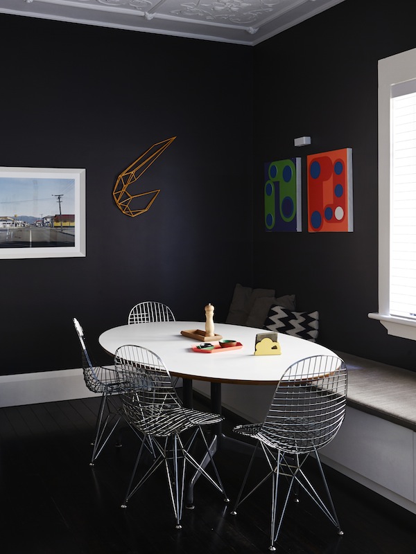 Osez les couleurs noires en déco | La maison de Dion Horstmans à Sydney