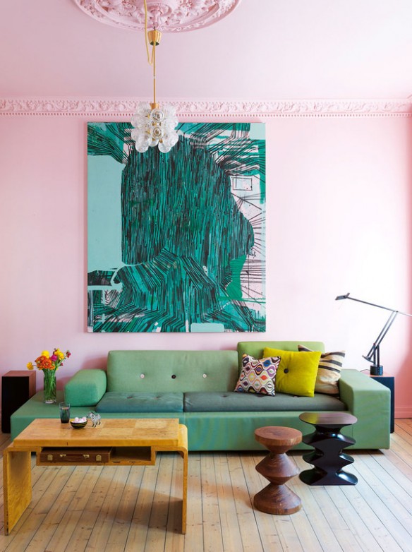 Un appartement étonnamment coloré à Oslö