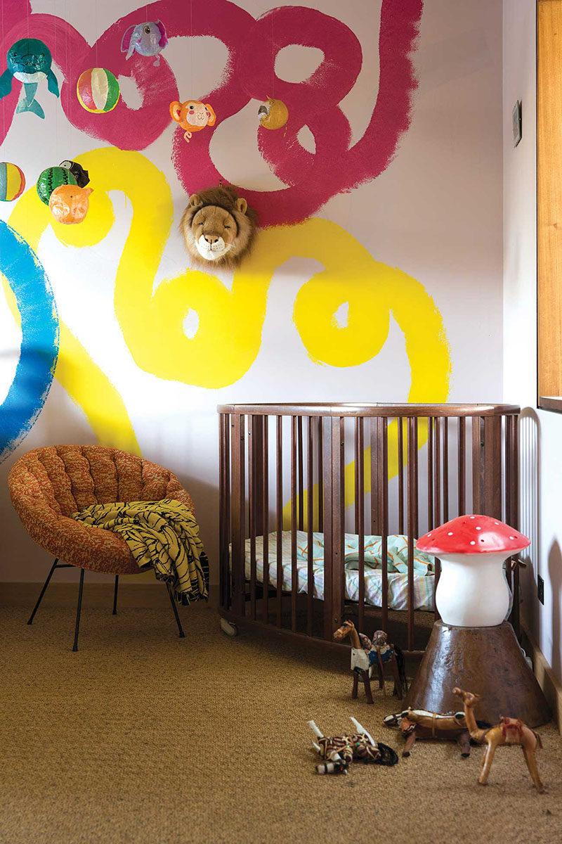 Graffiti coloré pour la chambre de bébé 