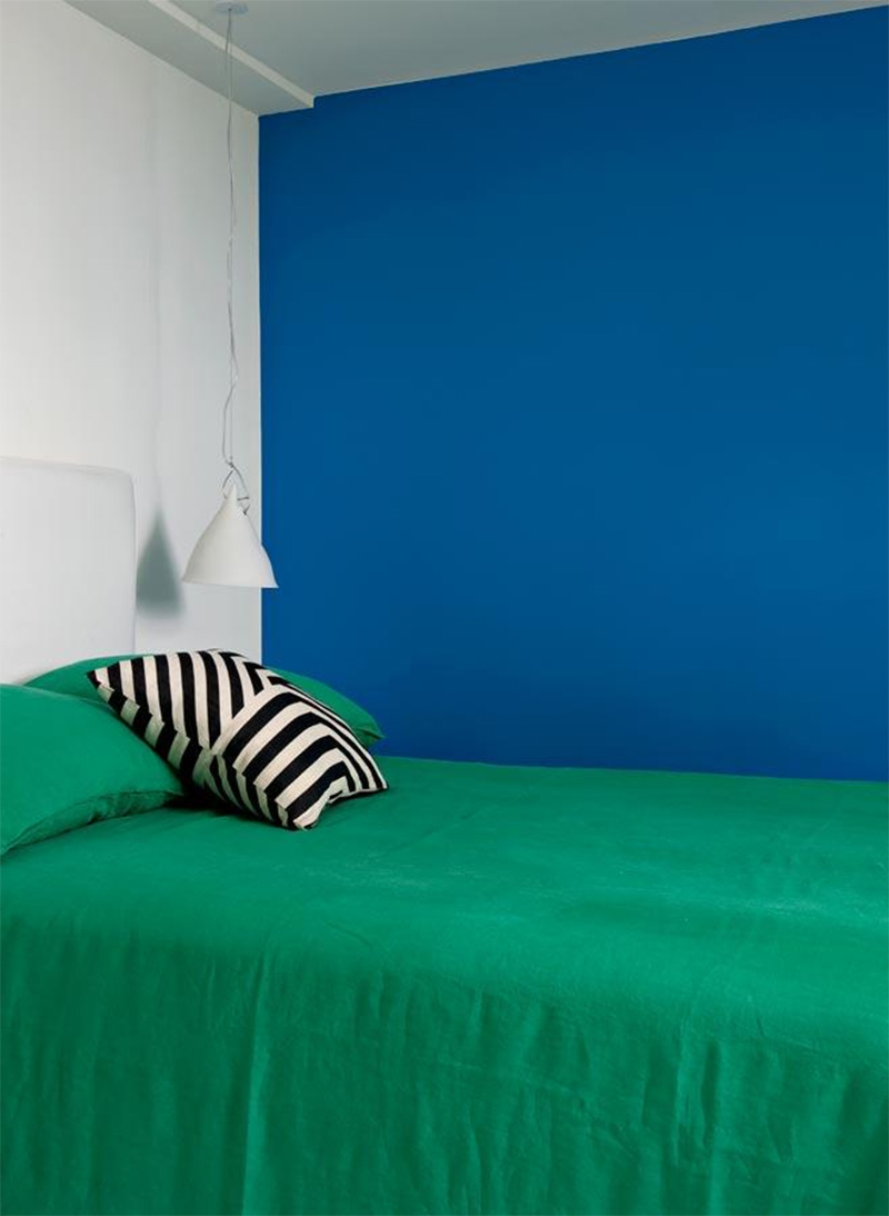 Jeu d'aplat de couleurs dans le petit espace de couchage