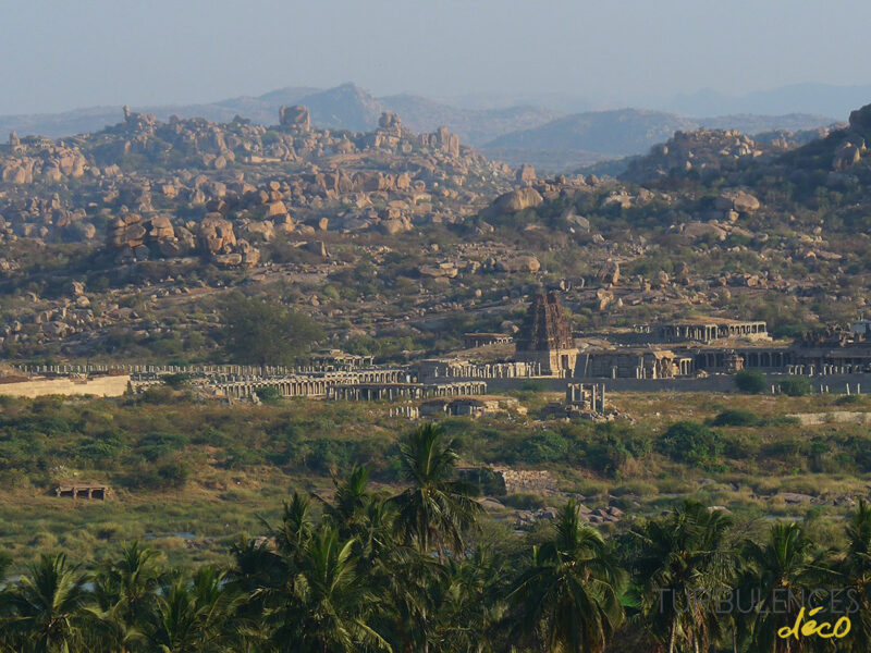Voyage en Inde - Village Anegundi (Hampi) - Temple d'Anjana Matha Voyage en Inde - Village Anegundi (Hampi) - Temple d'Anjana Matha