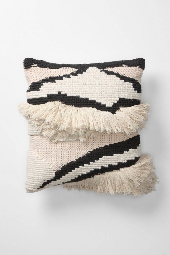 Coussin bohème Anthropologie