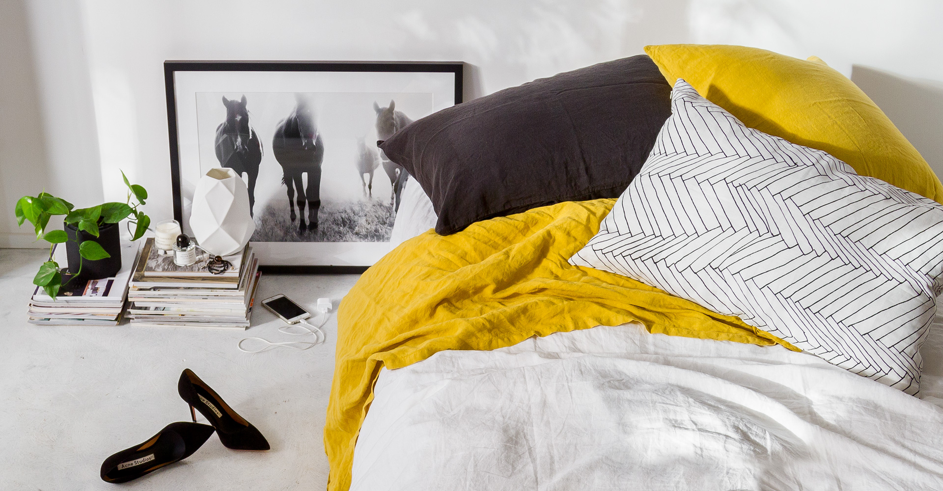 Indie home collective lookbook avec une photo de la série Pampa Horses