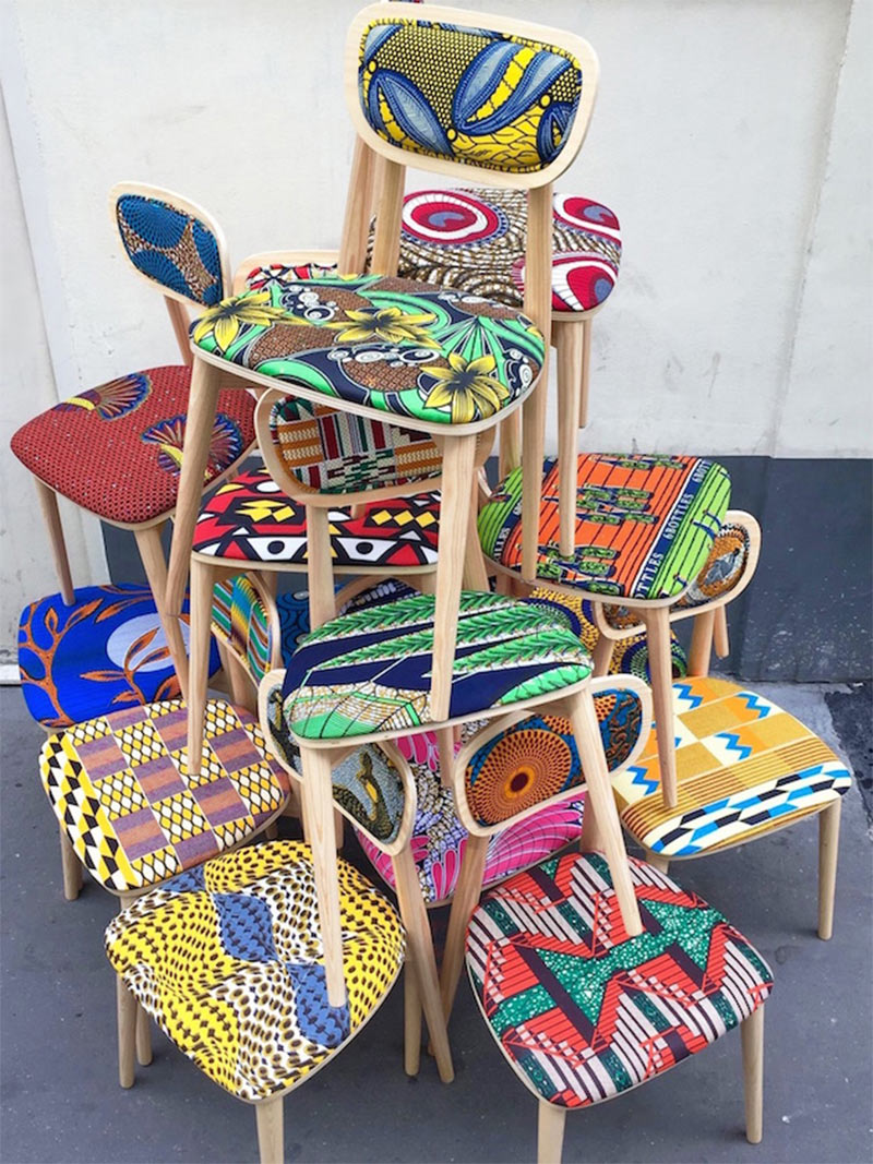 La collection de chaises en wax, signée par la designer Sandrine Alouf