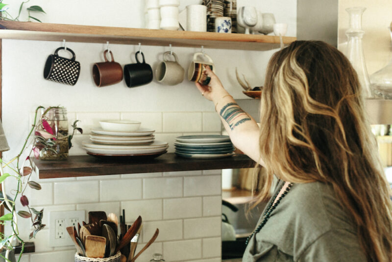 Une cuisine hippie moderne chez Emily Katz à Portland