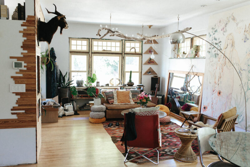Le salon hippie d' Emily Katz à Portland, un style hippie authentique,