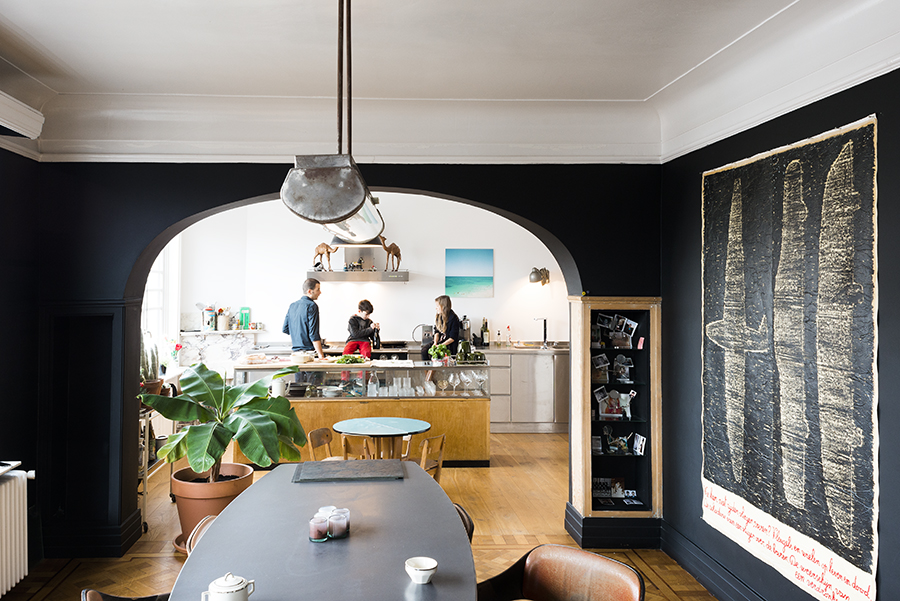 Intérieur d'Ingrid Deuss sur coffeeklatch || #séjour #noir