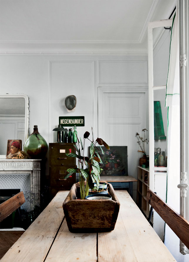 L'appartement parisien d'Ariane Dalle à l'esprit brocante campagne