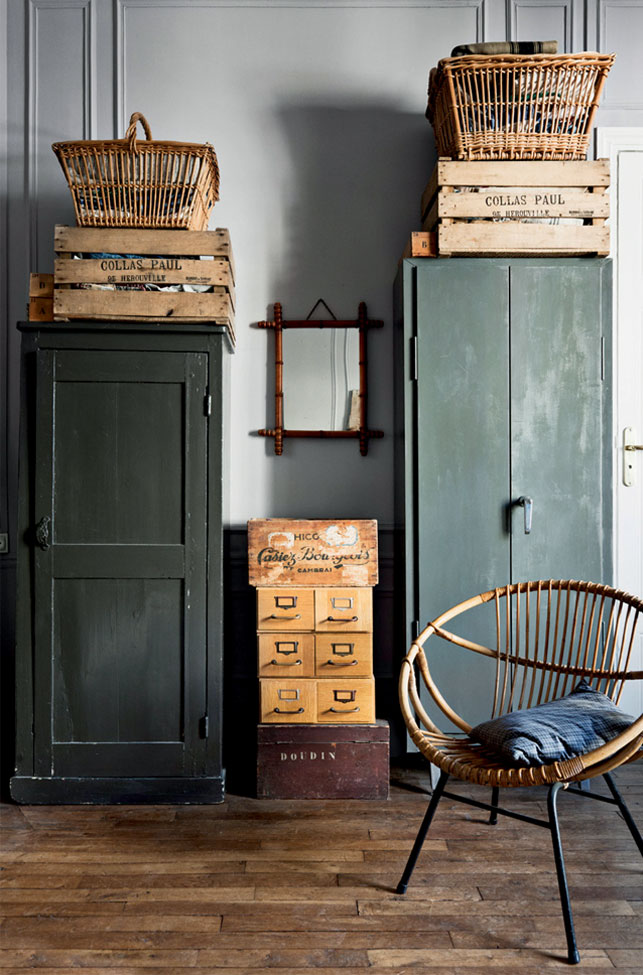 L'appartement parisien d'Ariane Dalle à l'esprit brocante campagne