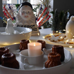 diy-decor-de-noel-en-porcelaine-blanche-pour-table-de-reveillon_8