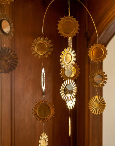 Les mobiles en laiton de Caravane : Astral Les mobiles en laiton de Caravane : Astral
