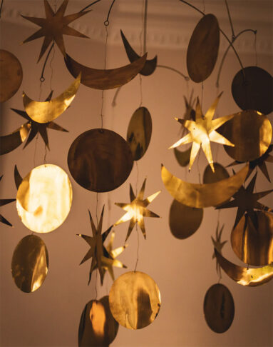 Les mobiles en laiton de Caravane : Constellation Les mobiles en laiton de Caravane : Constellation