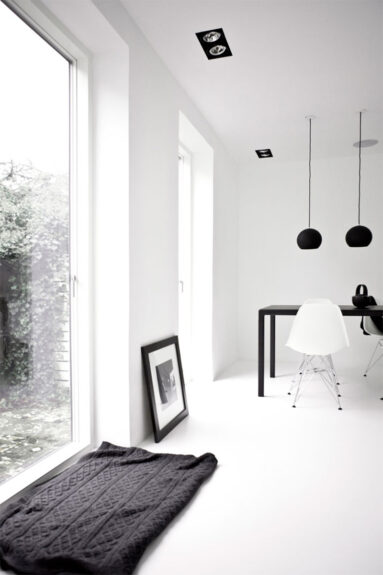 La maison minimaliste radicale par Norm Architects à Copenhague, Danemark