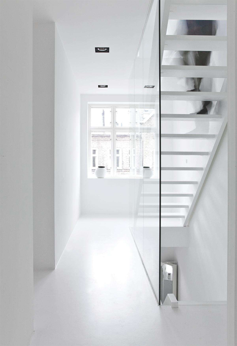 La maison minimaliste radicale par Norm Architects à Copenhague, Danemark