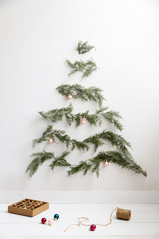 Décoration de Noël inspirée de la nature || DIY un arbre de Noël alternatif