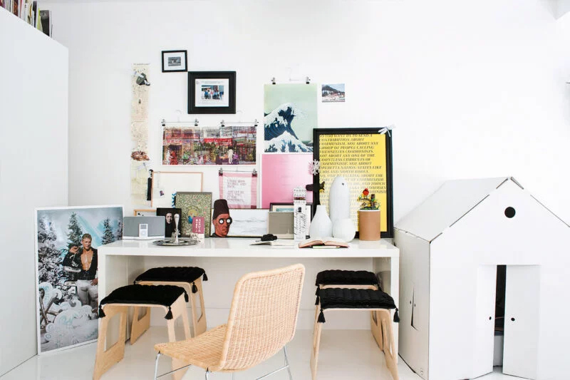 Le studio blanc conceptuel à Madrid de Juan Pablo Ramirez