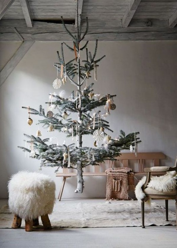 Décoration de Noël inspirée de la nature || Un sapin suspendu Décoration de Noël inspirée de la nature || Un sapin suspendu