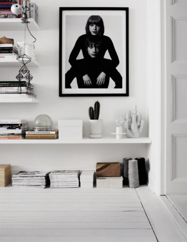 L'appartement de style scandinave en noir et blanc de Therese Sennerholt, à Stokholm, Suède