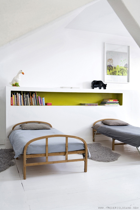 Chambre d'enfant monochrome blanc pour enfants du design