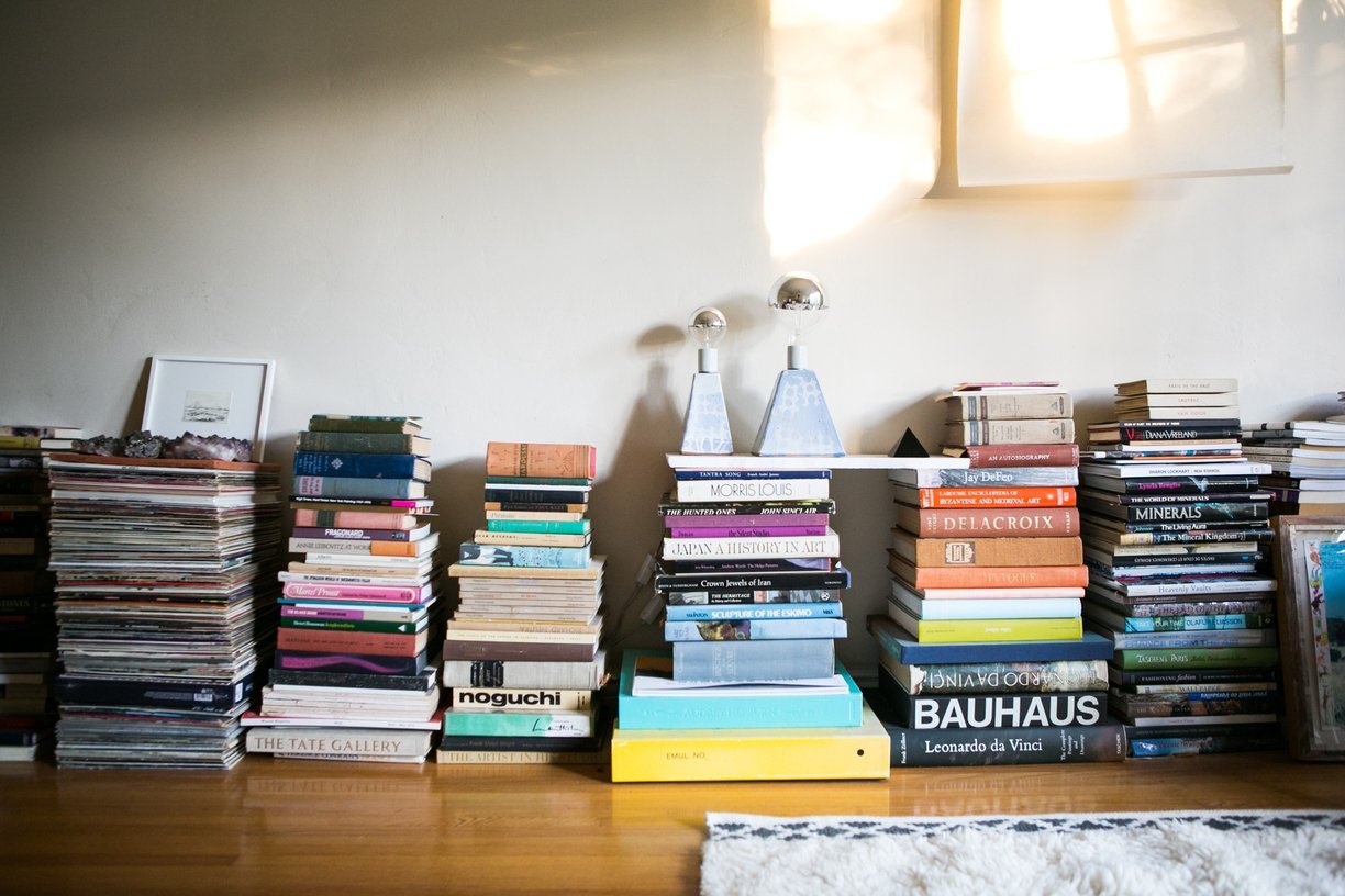 Rangement de livres : comment ranger quand on a beaucoup de livres de poche  et mangas dans sa bibliothèque ?