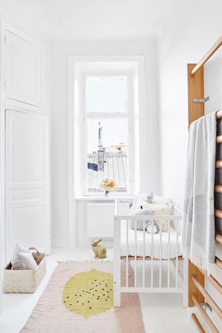 chambre-bebe-blanche_Fantastic-Frank