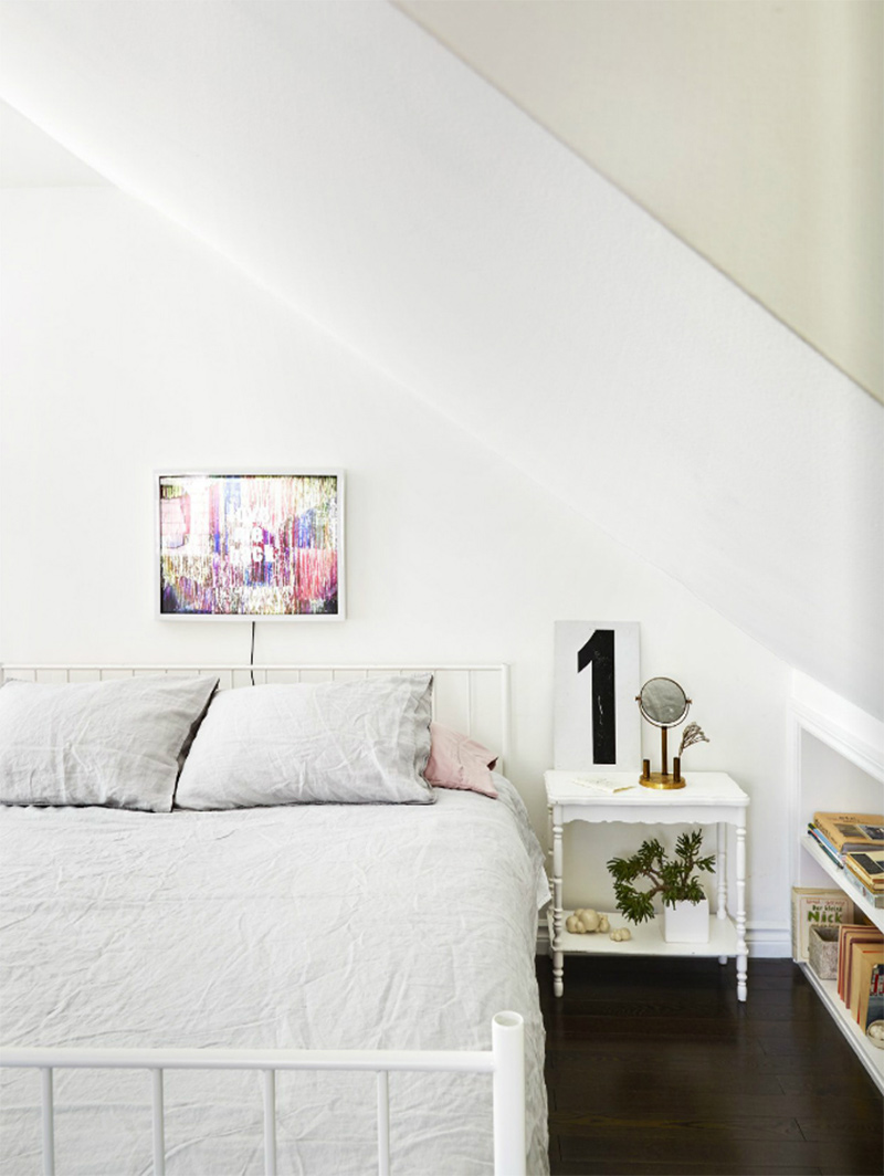 La chambre avec son sol noir La chambre avec son sol noir