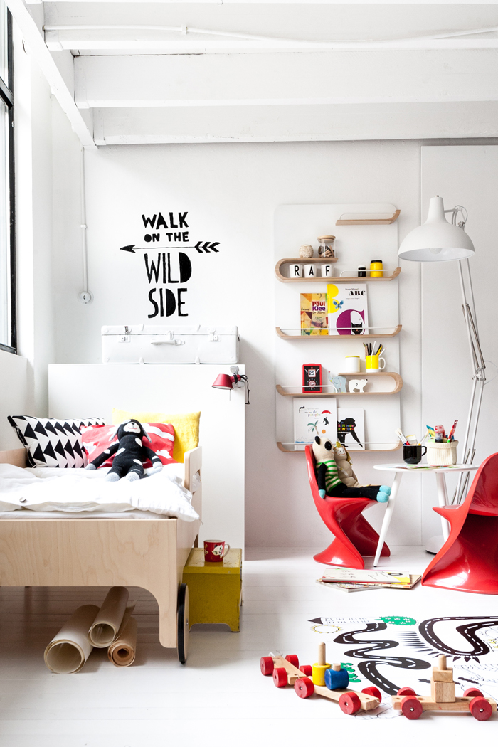 Chambre d'enfant monochrome blanc pour enfants du design