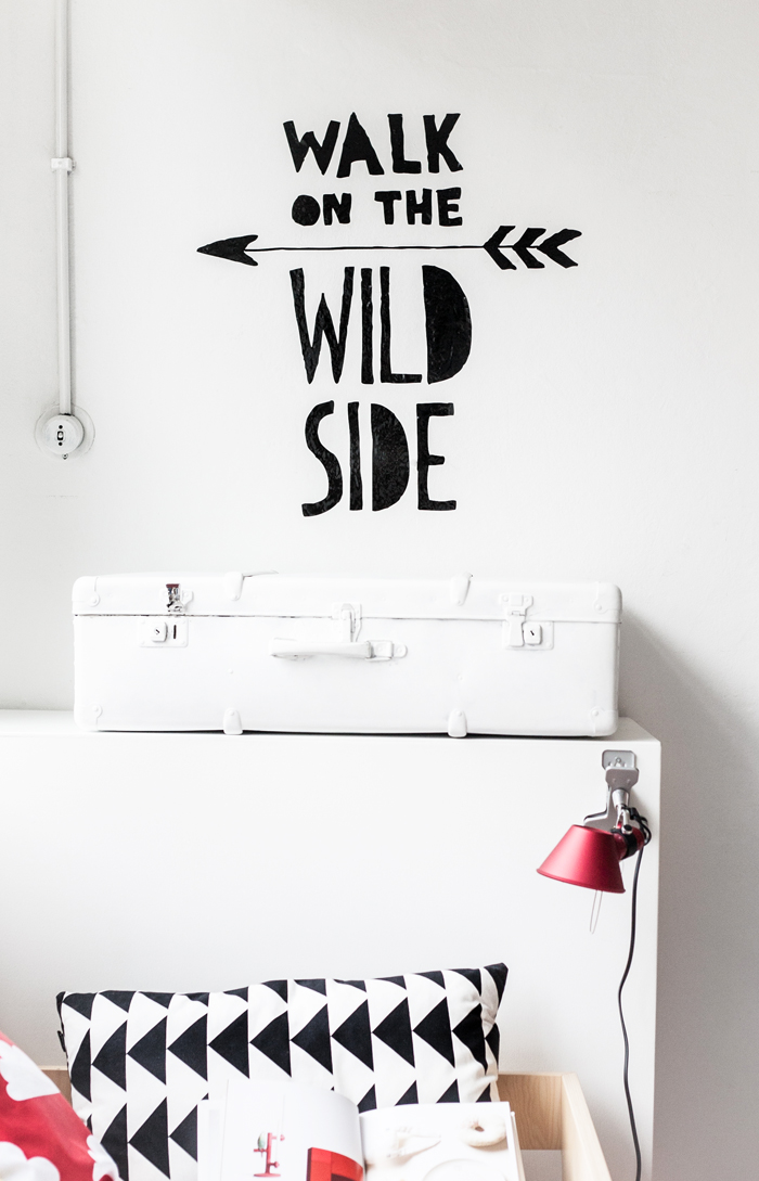 Chambre d'enfant monochrome blanc pour enfants du design