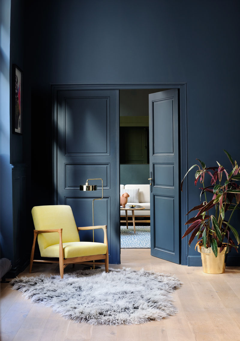 Bleu indigo en décoration d'intérieur || Appartement Red Edition