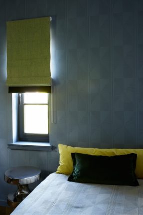 Le choix d'une chambre grise et pastel, toute douce