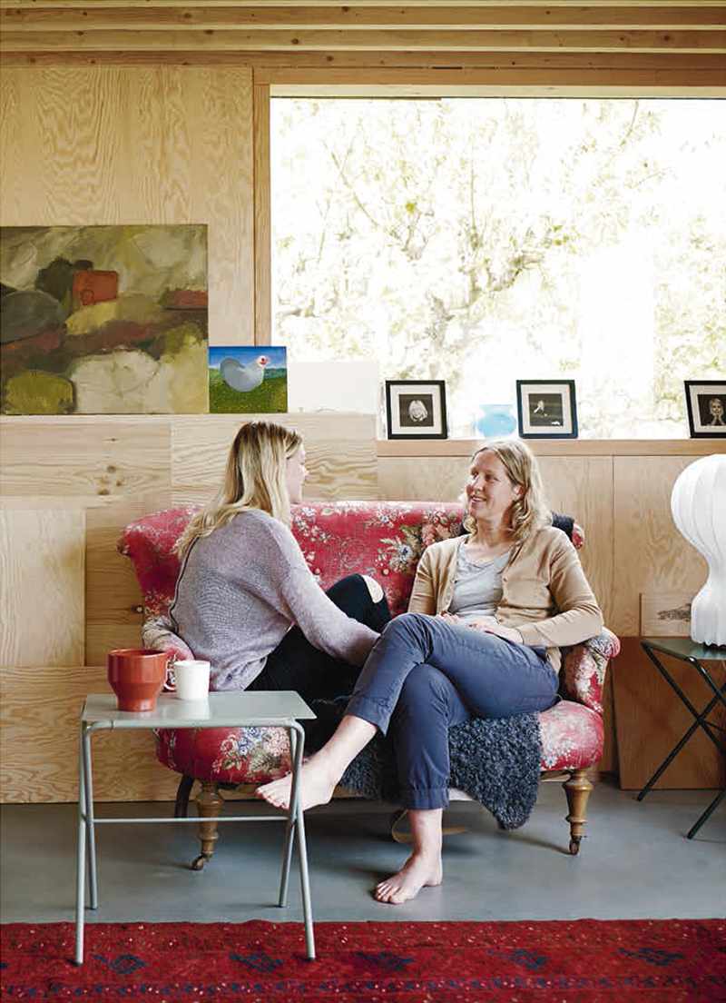 Catalogue Skagerak 2016 - Une maison rénovée à Malmö tout en contreplaqué et sol ciment