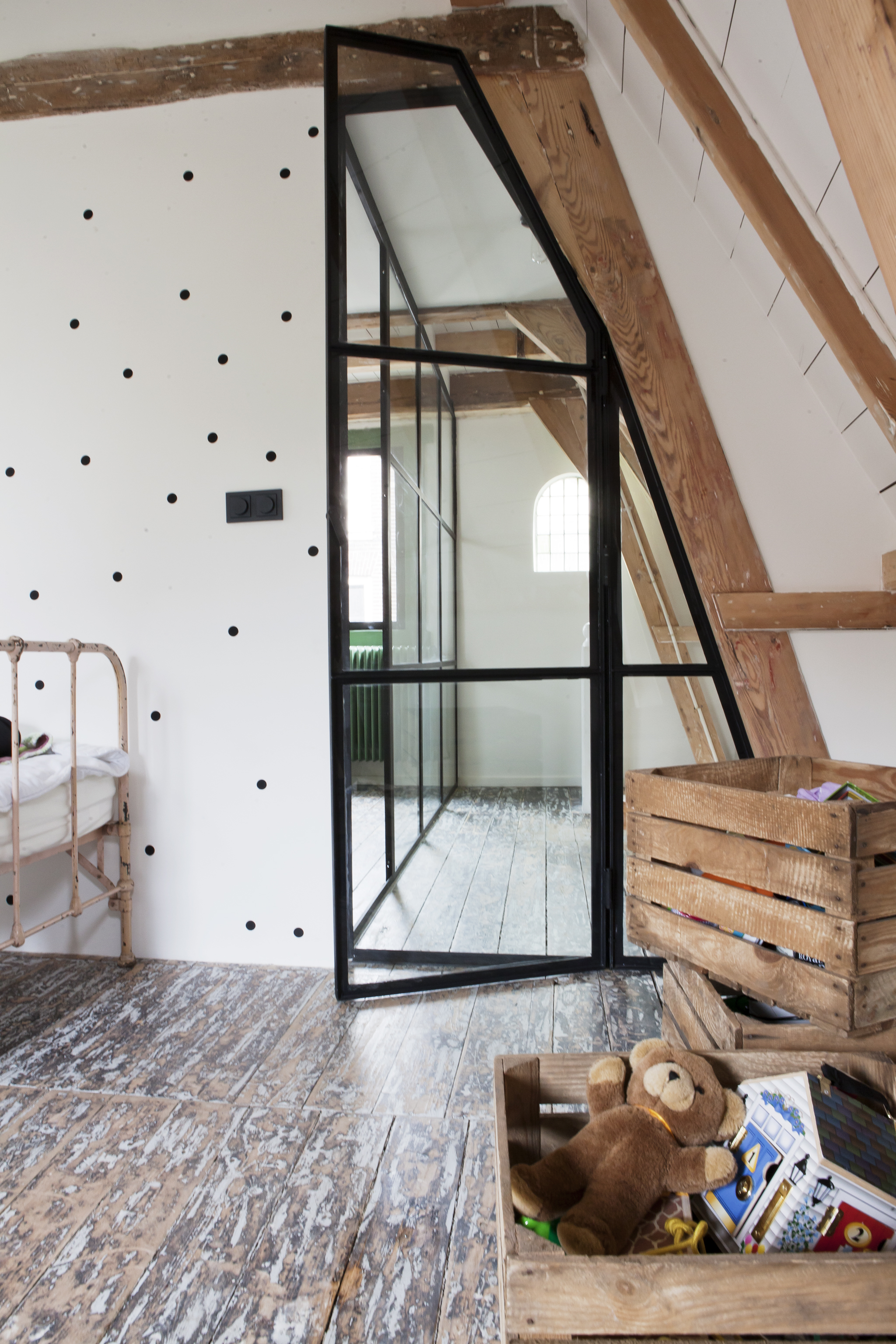 Une maison ancienne à la décoration éclectique à Amsterdam par James van der Velden Une maison ancienne à la décoration éclectique à Amsterdam par James van der Velden