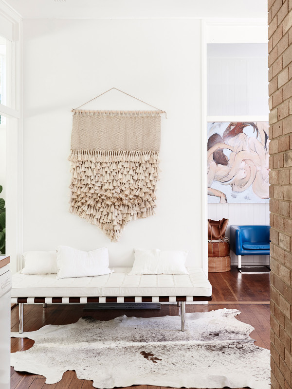 Un tissage mural dans ma déco || Louise et Graeme Bell home via thedesignfiles