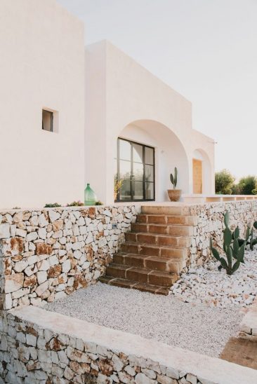 Une déco dépouillée dans les Pouilles : la Masseria Moroseta