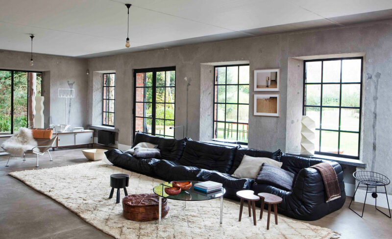Cultissime canapé Togo Ligne Roset | BB items by Bae Mombaers Cultissime canapé Togo Ligne Roset | BB items by Bae Mombaers