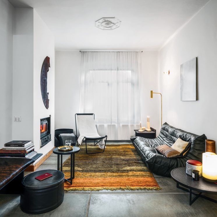 Cultissime canapé Togo Ligne Roset | Michael et Saartje intérieur