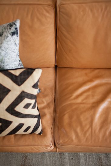 Ambiance inspirée des intérieurs japonais pour l'appartement du couple, fondateur de la boutique Mjölk à Toronto