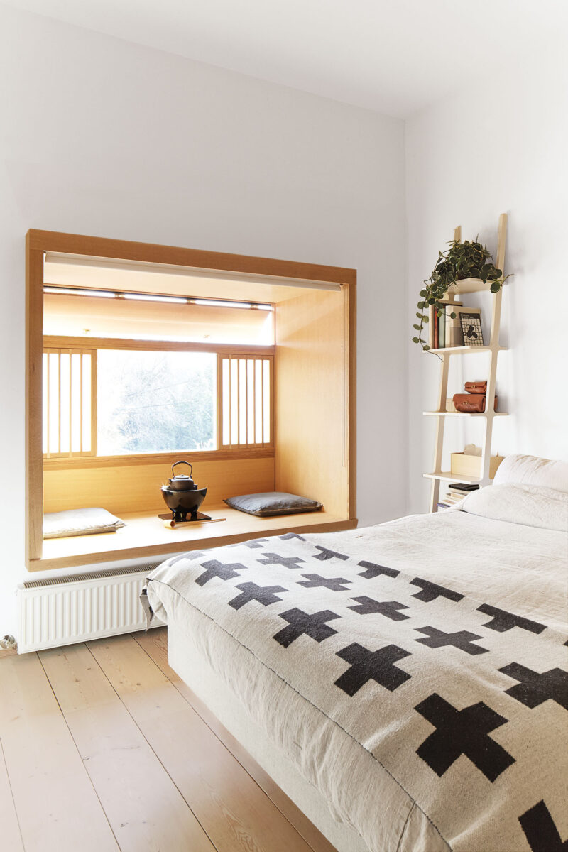 Une chambre de style Japandi - L'appartement du couple, fondateur de la boutique Mjölk à Toronto