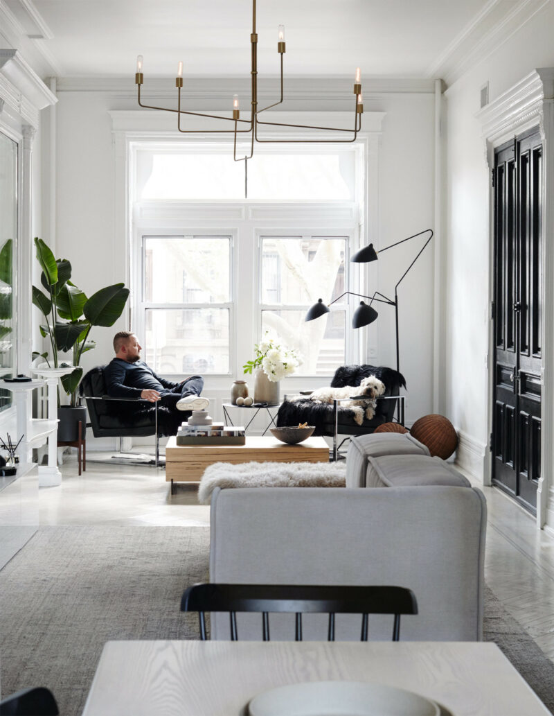 Le pouvoir du noir et blanc contemporain | Brooklyn brownstone Le pouvoir du noir et blanc contemporain | Brooklyn brownstone