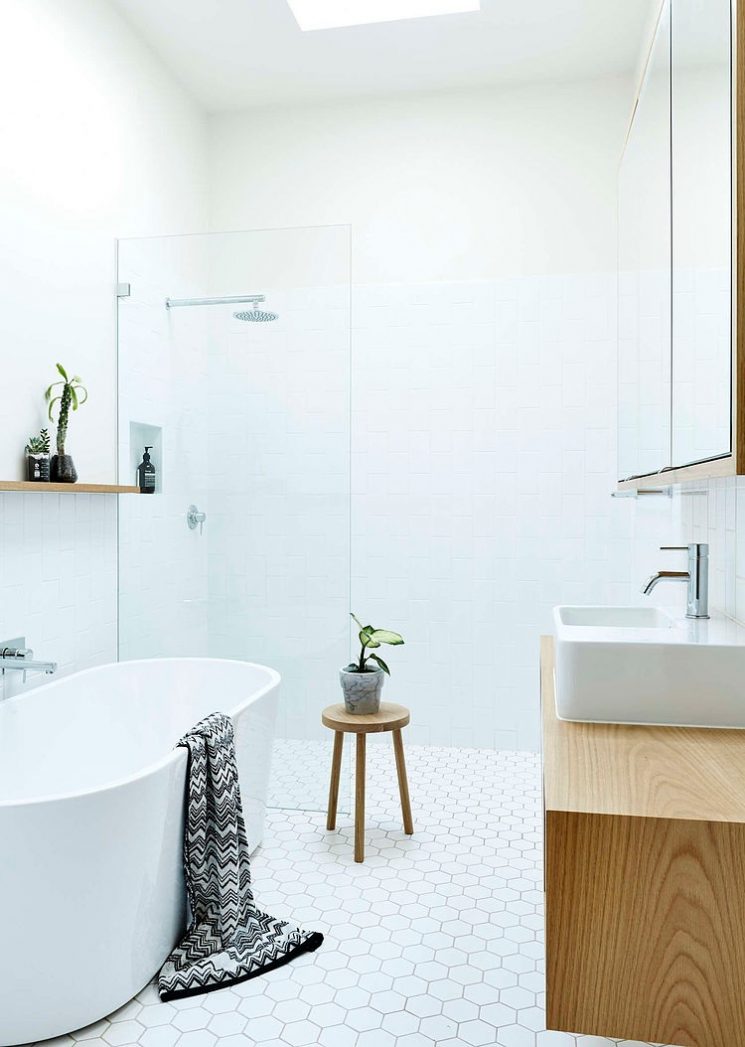 Pour une salle de bain scandinave monochrome | downienorth architecte